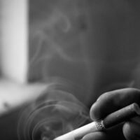 Man smoking, Leinwanddruck und Poster / canvas print and poster